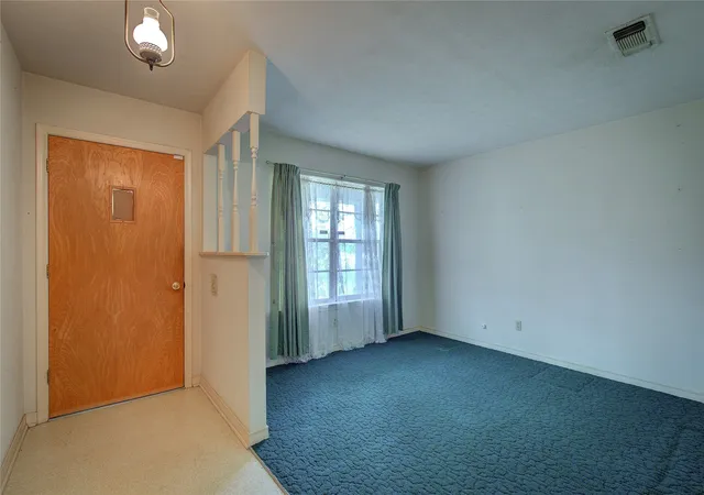Photo 3 of Single family home for sale at 7007 State Hwy 50, Commerce, TX 75428 | MLS# 21244098 | Listing updated on 2026-09-22