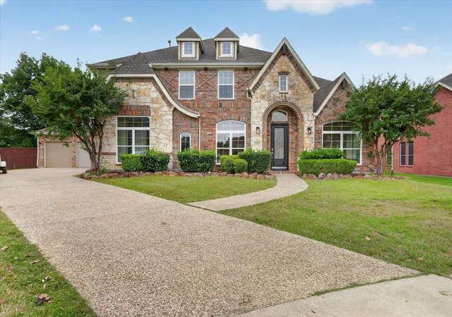 Photo 2 of Sale Pending at 6001 Madeline Ln, Flower Mound, TX 75028 | MLS# 21244134 | Listing updated on 2026-09-09