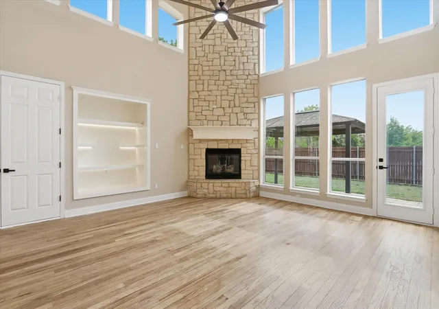 Photo 4 of Sale Pending at 6001 Madeline Ln, Flower Mound, TX 75028 | MLS# 21244134 | Listing updated on 2026-09-09