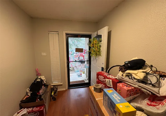 Photo 2 of Sale Pending at 6336 Fern Meadow Dr, Fort Worth, TX 76179 | MLS# 21242066 | Listing updated on 2026-09-09