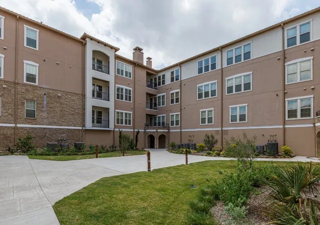Photo 2 of Condo for sale at 6631 Via Positano #202, Irving, TX 75039 | MLS# 21243838 | Listing updated on 2026-09-08
