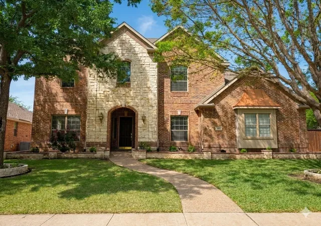 Photo 1 of Sale Pending at 15031 Woodbluff Dr, Frisco, TX 75035 | MLS# 21215479 | Listing updated on 2026-10-20