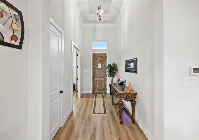 Photo 3 of Single family home for sale at 321 Rolling Meadows Dr, Waxahachie, TX 75165 | MLS# 21242941 | Listing updated on 2026-09-09