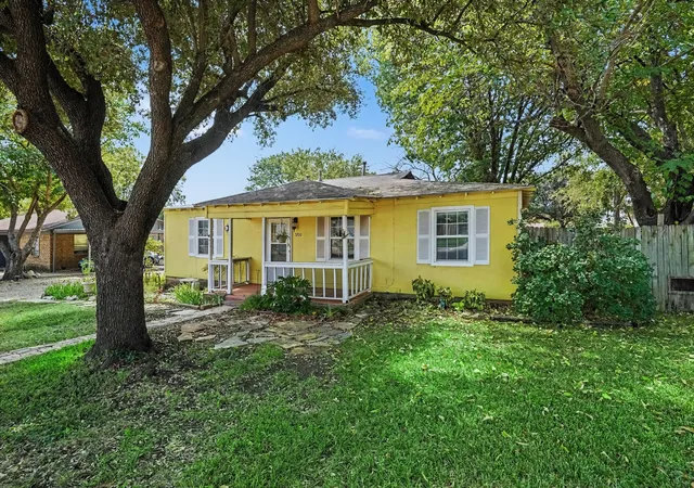 Photo 1 of Single family home for sale at 5700 Kennedy St, Watauga, TX 76148 | MLS# 21244689 | Listing updated on 2026-10-05