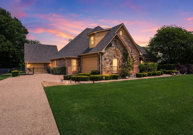 Single family home for sale at 205 Canal St, Corsicana, TX 75109 | MLS# 21215803