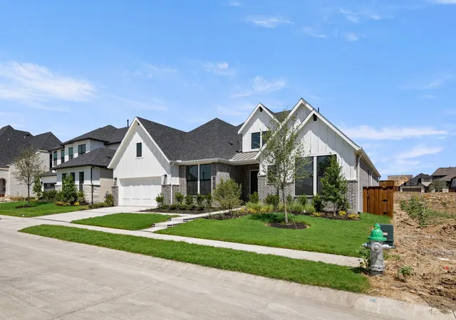 Photo 2 of Single family home for sale at 1820 Wheatgrass Ln, Argyle, TX 76226 | MLS# 21244905 | Listing updated on 2026-09-10