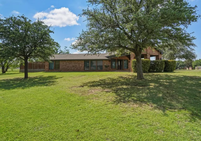 Photo 1 of Single family home for sale at 1501 Edgewater Rd, Abilene, TX 79602 | MLS# 21244783 | Listing updated on 2026-09-10