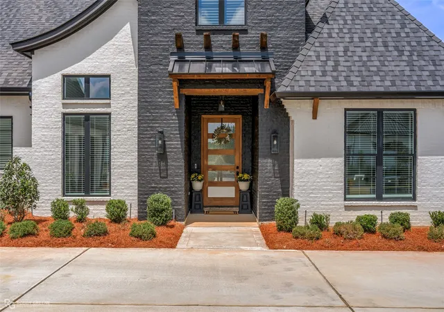 Photo 2 of Single family home for sale at 1024 Horizon Hill Dr, Shreveport, LA 71106 | MLS# 21244543 | Listing updated on 2026-09-13