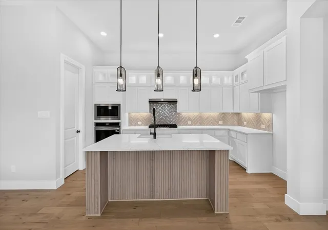 Photo 3 of Single family home for sale at 8409 Donaho Trl, Mc Kinney, TX 75071 | MLS# 21244893 | Listing updated on 2026-09-10