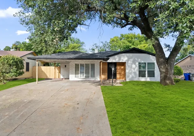 Photo 1 of Single family home for sale at 12436 Oberlin Dr, Dallas, TX 75243 | MLS# 21242225 | Listing updated on 2026-07-29