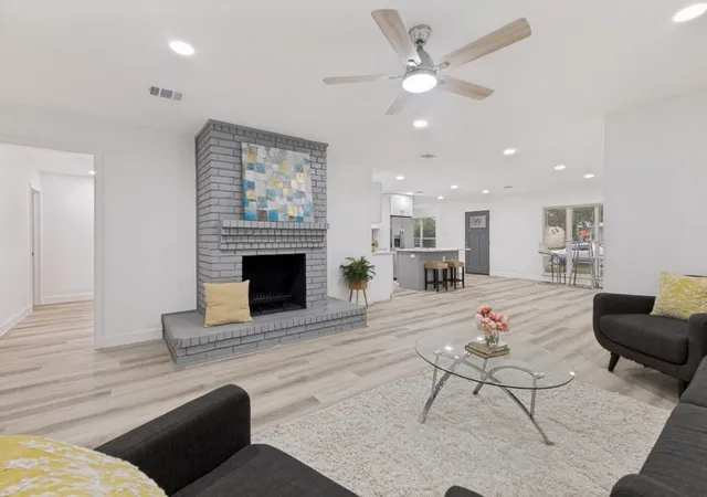 Photo 3 of Single family home for sale at 12436 Oberlin Dr, Dallas, TX 75243 | MLS# 21242225 | Listing updated on 2026-07-29