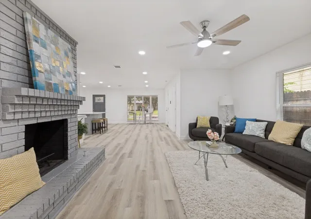 Photo 3 of Single family home for sale at 12436 Oberlin Dr, Dallas, TX 75243 | MLS# 21242225 | Listing updated on 2026-07-29