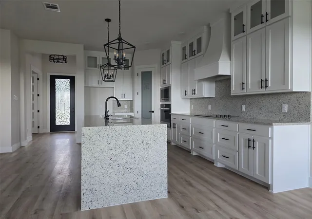 Photo 3 of Single family home for sale at 808 N Avenue E, Springtown, TX 76082 | MLS# 21245398 | Listing updated on 2026-09-01