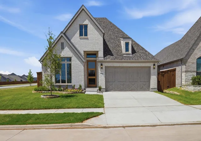 Photo 1 of Sale Pending at 5860 Megs Creek Rd, Fort Worth, TX 76126 | MLS# 21245497 | Listing updated on 2026-09-14