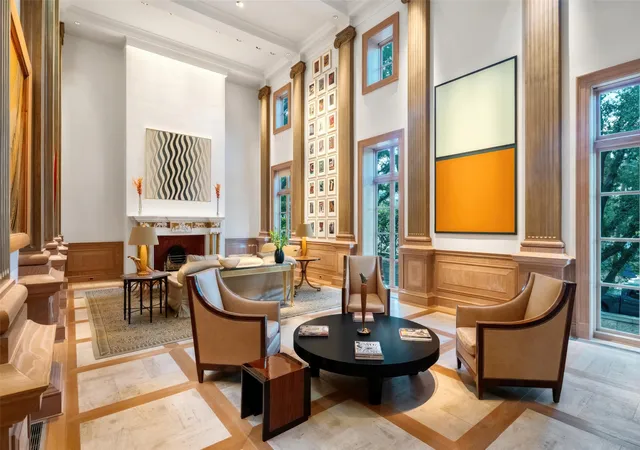 Photo 4 of Single family home for sale at 3901 Turtle Creek Blvd #7, Dallas, TX 75219 | MLS# 21232424 | Listing updated on 2026-09-14