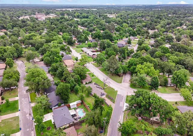 Photo 34 of Single family home for sale at 536 Forrest Ln, Corsicana, TX 75110 | MLS# 21245673 | Listing updated on 2026-09-11