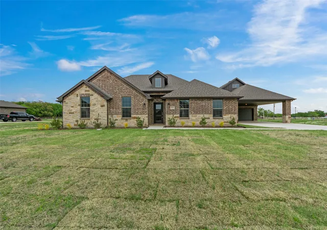 Photo 1 of Sale Pending at 18310 Chippewa Ct, Terrell, TX 75160 | MLS# 21244538 | Listing updated on 2026-09-09