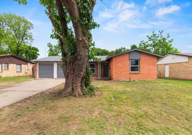 Photo 2 of Single family home for sale at 13634 Pyramid Dr, Dallas, TX 75234 | MLS# 21239971 | Listing updated on 2026-07-31