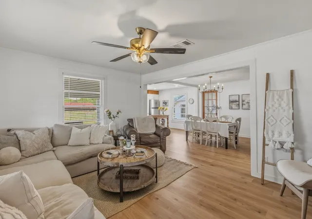 Photo 4 of Single family home for sale at 1100 Rs County Road 3150, Emory, TX 75440 | MLS# 21244168 | Listing updated on 2026-09-11