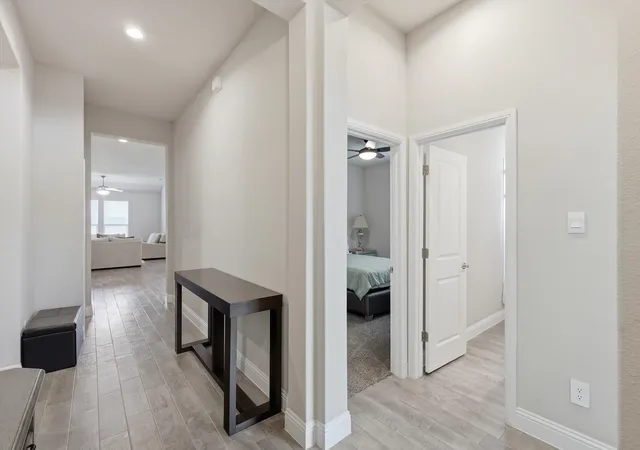 Photo 4 of Single family home for sale at 3021 Lionsgate Dr, Argyle, TX 76226 | MLS# 21245028 | Listing updated on 2026-09-10