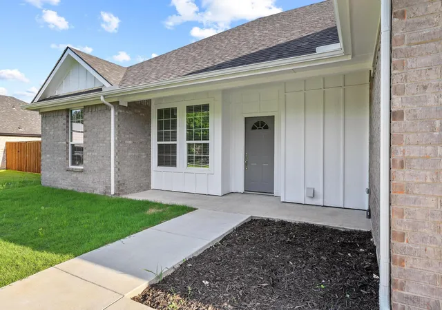Photo 3 of Single family home for sale at 903 W Cardinal St, Ector, TX 75439 | MLS# 21231383 | Listing updated on 2026-10-04