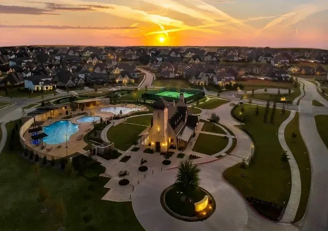 Photo 3 of Single family home for sale at 2640 Live Oak Ln, Prosper, TX 75078 | MLS# 21246092 | Listing updated on 2026-09-11