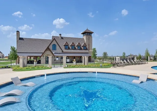 Photo 4 of Single family home for sale at 2640 Live Oak Ln, Prosper, TX 75078 | MLS# 21246092 | Listing updated on 2026-09-11