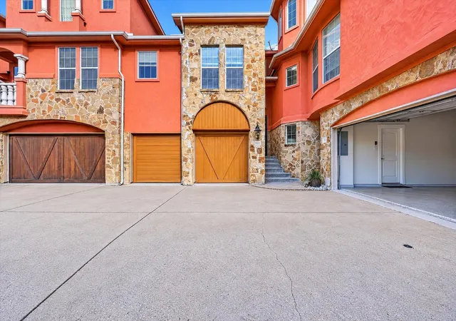 Townhouse for sale at 2600 Piazza Ct #2, Grand Prairie, TX 75054 | MLS# 21238327