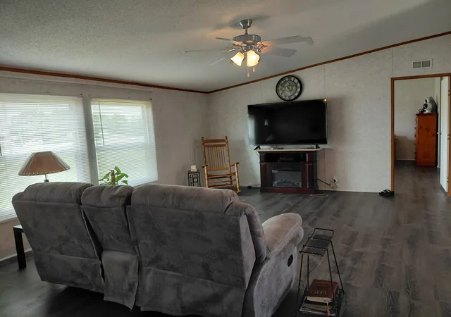 Photo 3 of Sale Pending at 6141 County Road 593, Nevada, TX 75173 | MLS# 21241765 | Listing updated on 2026-09-15