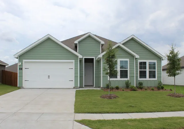 Photo 1 of Sale Pending at 507 Northern Red Dr, Nevada, TX 75173 | MLS# 21246569 | Listing updated on 2026-09-14