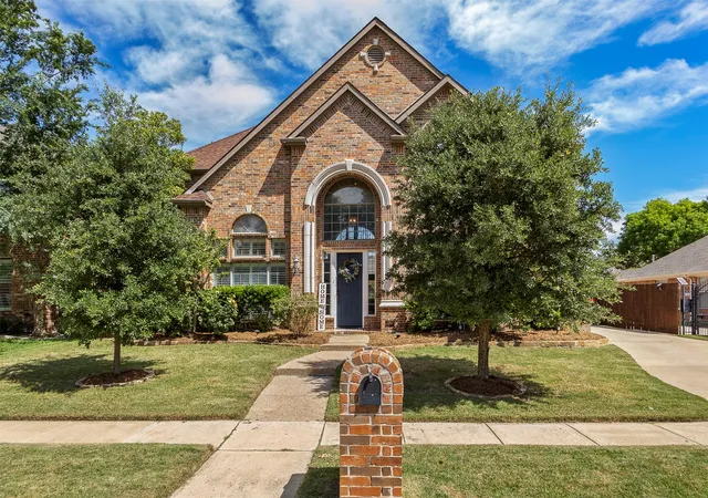 Photo 1 of Sale Pending at 1709 Rosebriar Ln, Keller, TX 76248 | MLS# 21246595 | Listing updated on 2026-07-29