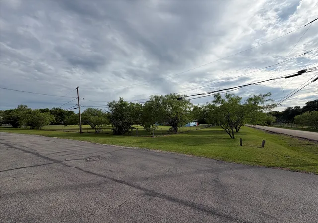Single family home for sale at 13104 Nile Dr, Dallas, TX 75253 | MLS# 21246895