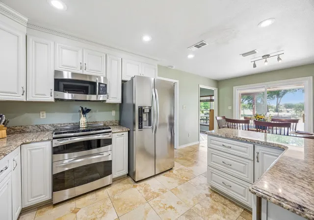 Photo 3 of Sale Pending at 1300 Rock Ridge Rd, Allen, TX 75002 | MLS# 21244794 | Listing updated on 2026-09-09