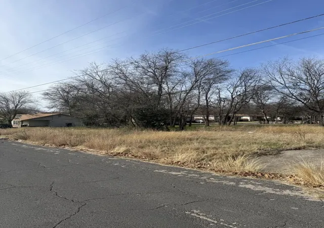 Photo 4 of Land for sale at 809 Dunn Cir, Killeen, TX 76541 | MLS# 21247745 | Listing updated on 2026-09-09