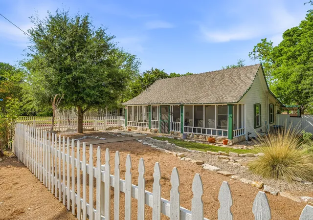 Single family home for sale at 401 E Bridge St, Granbury, TX 76048 | MLS# 21247796