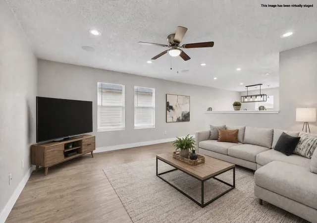 Photo 3 of Single family home for sale at 124 Sandlewood Dr, Terrell, TX 75160 | MLS# 21248427 | Listing updated on 2026-09-12