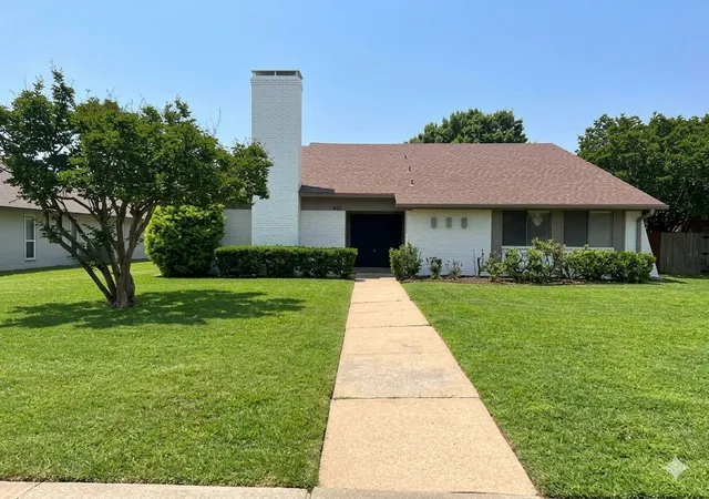 Photo 1 of Single family home for sale at 1802 Auburn Dr, Richardson, TX 75081 | MLS# 21248542 | Listing updated on 2026-08-02