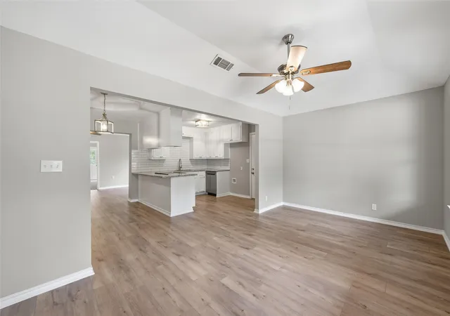 Photo 3 of Single family home for sale at 316 N Elm St, Mart, TX 76664 | MLS# 21248482 | Listing updated on 2026-09-02