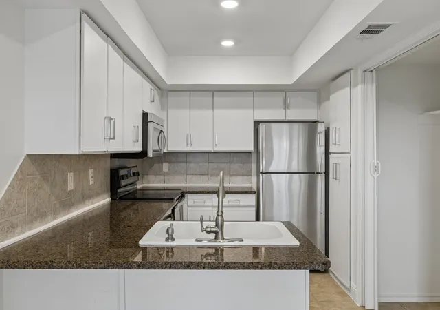 Photo 2 of Condo for sale at 18040 Midway Rd #218, Dallas, TX 75287 | MLS# 21246731 | Listing updated on 2026-09-19