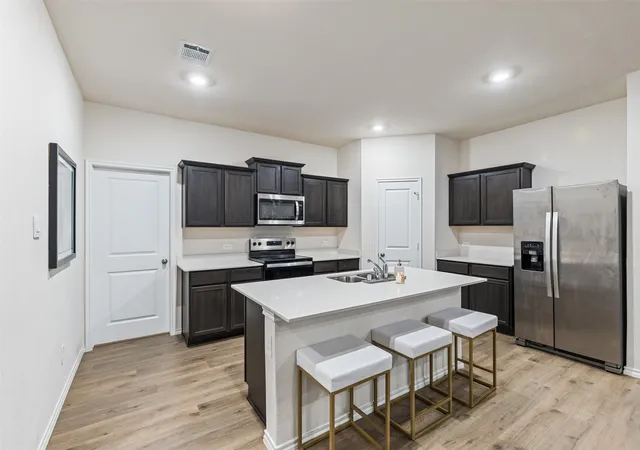 Photo 1 of Single family home for sale at 13041 Dawson Dr, Aubrey, TX 76227 | MLS# 21236624 | Listing updated on 2026-09-08