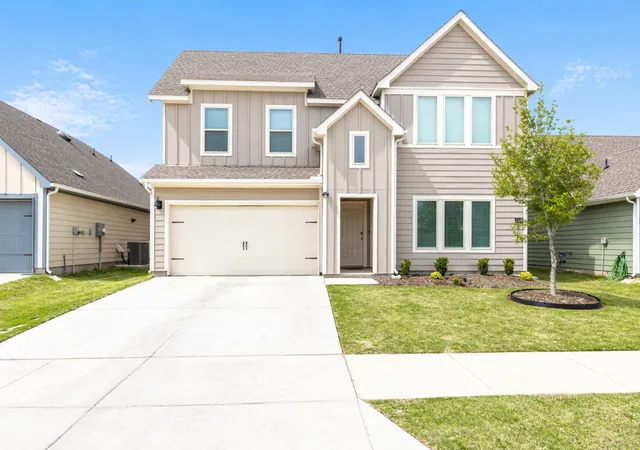Photo 3 of Single family home for sale at 13041 Dawson Dr, Aubrey, TX 76227 | MLS# 21236624 | Listing updated on 2026-09-08