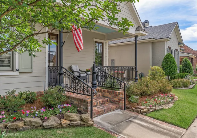 Photo 2 of Single family home for sale at 3025 Newberry Ln, Shreveport, LA 71106 | MLS# 21247452 | Listing updated on 2026-08-02