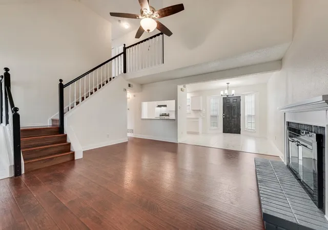 Photo 4 of Single family home for sale at 4028 O B Crowe Dr, Dallas, TX 75227 | MLS# 21231463 | Listing updated on 2026-09-14