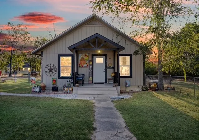 Photo 1 of Single family home for sale at 406 S Llano St, Whitney, TX 76692 | MLS# 21245560 | Listing updated on 2026-09-11