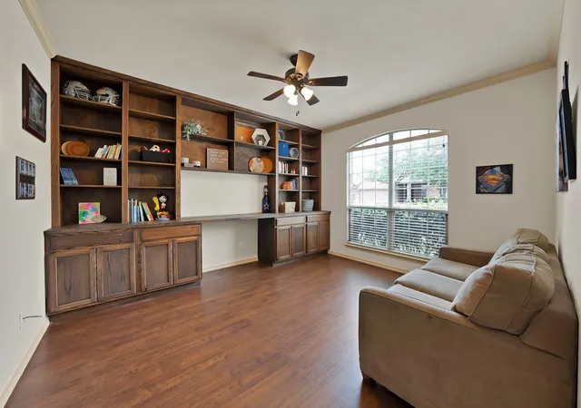 Photo 4 of Single family home for sale at 8116 Misty Water Dr, Fort Worth, TX 76131 | MLS# 21248265 | Listing updated on 2026-09-09