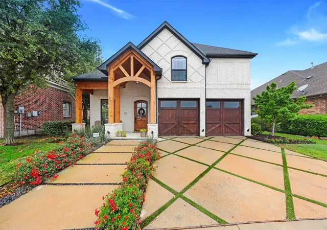 Photo 1 of Single family home for sale at 813 Dogwood Trl, Aubrey, TX 76227 | MLS# 21249168 | Listing updated on 2026-09-20