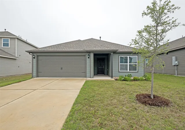 Photo 1 of Single family home for sale at 13519 Beaverhead St, Ponder, TX 76259 | MLS# 21246388 | Listing updated on 2026-08-02