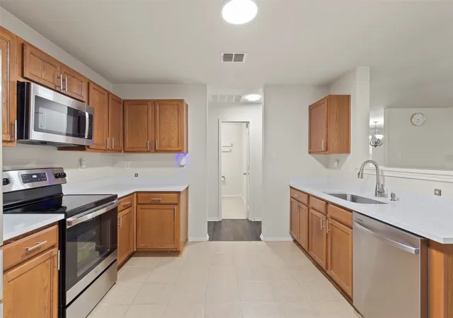 Photo 2 of Single family home for sale at 2817 Lake Terrace Dr, Wylie, TX 75098 | MLS# 21245283 | Listing updated on 2026-09-13