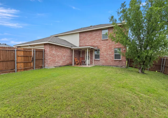 Photo 3 of Single family home for sale at 2817 Lake Terrace Dr, Wylie, TX 75098 | MLS# 21245283 | Listing updated on 2026-09-13
