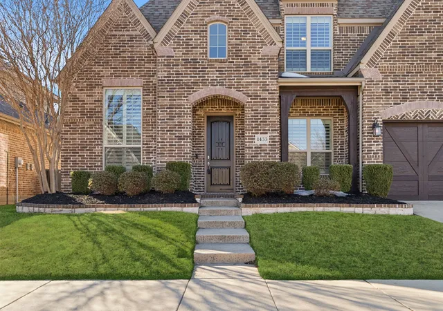 Photo 3 of Single family home for sale at 1433 5th St, Argyle, TX 76226 | MLS# 21247470 | Listing updated on 2026-09-14